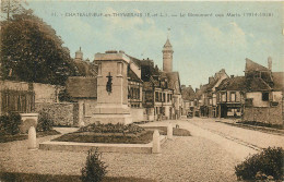 28* CHATEAUNEUF EN THIMERAIS  Le Monument Aux Morts     RL22,2158 - Châteauneuf