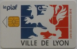 PIAF LYON - Carte Stationnement - Lion Logo De La Ville - Carte 30 Euros Utilisée 05/11 2000 Exemplaires - Parkkarten