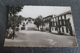 CPSM - ASCAIN (64) - Le Fronton Et L'Hôtel De La Rhune  - 1958 - Ascain