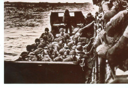 ARROMANCHES  Le Débarquement  JUIN 1944 Arrivée Des Troupes - Guerre, Militaire