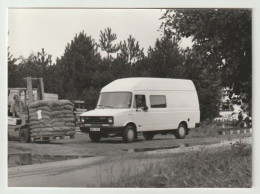 Foto-photo DAF Trucks Eindhoven (NL) DAF 400 Bestelauto Van Het Jaar 1992 - Trucks