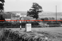 Q003131 Signpost Near Cartmel. Cumbria. 1968 - REPRODUCTION - Autres & Non Classés