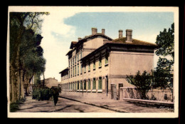 81 - LABRUGUIERE - LE GROUPE SCOLAIRE - Labruguière