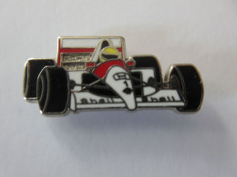 PIN'S COLLECTION AUTOMOBILE F1 >> SPONSOR SHELL -PIN'S Signé LOCOMOBILE -TRES BON ETAT -REF-img_5757 - F1