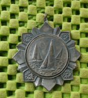 Medaile :  Eernewoude , Tietjerksteradeel , 1957 - Zeilen. -  Original Foto  !!  Medallion  Dutch - Autres & Non Classés