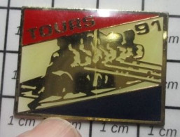 3417 Pin's Pins / Beau Et Rare / SPORTS /  AVIRON TOURS 1991 - Rudersport