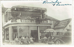 VONECHE - Véritable Carte-photo (N. LAMOTTE, DINANT) De L'Hôtel-Restaurant "LE LION D'OR" - 1948 - Beauraing