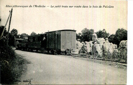 CPA.07.ARDECHE.LES VANS.LE PETIT TRAIN SUR LA ROUTE DANS LE BOIS DE PAÏOLIVE. - Les Vans