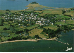 ILE D'ARZ : Vue Aérienne Du Bourg - Ile D'Arz