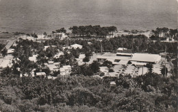 CPSM Dentelée (83) Calanques Des ISSAMBRES Le Village Vacances Touring Club De France - Les Issambres