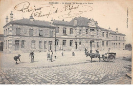 94 - FRESNES - SAN56068 - La Mairie - Les Ecoles Et La Poste - Fresnes