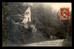 95 - MERIEL - VIEILLE MAISON SUR LA ROUTE DE L'ISLE-ADAM - Meriel