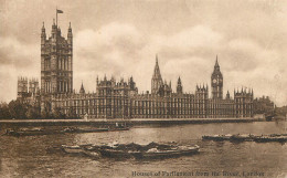 England London Houses Of Parliament Coal Barge - Houses Of Parliament