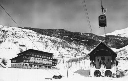 Serre Chevalier * Le Grand Hôtel Et La Gare De Départ Du Téléphérique - Serre Chevalier