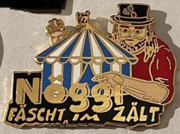 CIRQUE - ZIRKUS - CIRCUS - CIRCO - CHAPITEAU - NÖGGI FÄSCHT. IM ZÄLT - CARNAVAL - EGF -    (34) - Celebrities