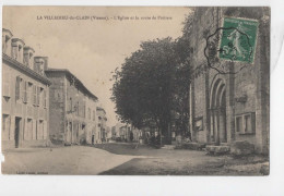 AJC - La Villedieu Du Clain - L'eglise Et La Route De Poitiers ----------------etat-------------------- - La Villedieu Du Clain