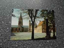 LO: Grote Markt En Kerk St Pieter - Lo-Reninge