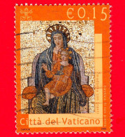 VATICANO - Usato - 2002 - Madonna Nella Basilica Vaticana - Madonna Con Oranti - 0.15 - Gebraucht
