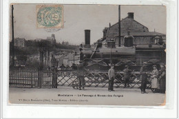 MONTATAIRE - Le Passage à Niveau Des Forges - LOCOMOTIVE - Très Bon état - Montataire