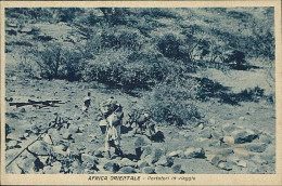 AFRICA - ERITREA - PORTATORI IN VIAGGIO /  TRAVELING CARRIERS - ED. BASSI - 1930s (12542) - Erythrée