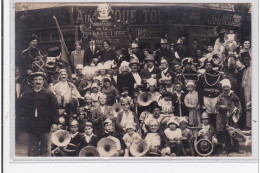 BAGNOLET : Carte Photo Prise Lors De La Fondation De La Commune Libre  (Charlot - Chaplin - Fête)- Très Bon état - Bagnolet