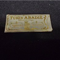 1 Pochette Papier A Cigarette Tabac Fumerie PARIS Pour TUBES ABADIE Paquets De Feuilles A BOUT DE LIEGE Cahier - Andere & Zonder Classificatie