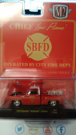 M2 Machines Chief Low Flame SBFD 1976 Chevrolet Scottsdale Custom (NG118) - Autres & Non Classés