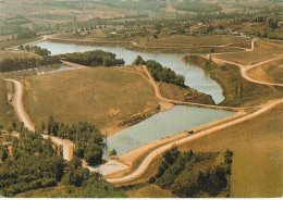 KO 14-(82) MONTCLAR DE QUERCY - LE LAC - VUE AERIENNE - CARTE COULEURS - 2 SCANS - Montclar De Quercy