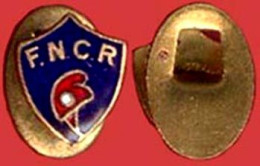 ** BOUTON  EMAILLE  F. N. C. R. ** - Cuff Links & Studs