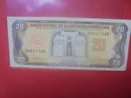 DOMINIQUE 20 PESOS 1990 Circuler(B.33) - Dominicaanse Republiek