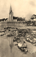 St Michel En Grève * Un Coin Du Village Et L'église - Saint-Michel-en-Grève