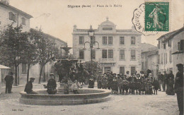 OP 18-(11) SIGEAN - PLACE DE LA MAIRIE - ENFANTS ET VILLAGEOIS AUTOUR DE LA FONTAINE - 2 SCANS - Sigean