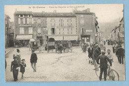 F1895  CPA  SAINT-GIRONS (Ariège)  Place Des Esquives Et Route D'AULUS - AUTO-GARAGE  GRAND CAFE LIZIER POUECH ... - Saint Girons