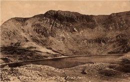 D16. Vintage Postcard. Cader Idris. Fox's Path. Merionethshire - Merionethshire