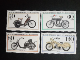 BERLIN MI-NR. 694-697 POSTFRISCH(MINT) JUGEND 1983 MOTORRÄDER - Motos