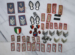 ITALIA, COLLEZIONE MOSTRINE, DISTINTIVI, FREGI DELL'ARMA DEI CARABINIERI - Police