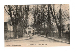 83 BRIGNOLES, Avenue De La Gare. ( VOIR SCAN ). - Brignoles