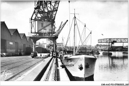 CAR-AAJP11-92-1075 - GENNEVILLIERS - Port De Paris - Quai De Déchargement - Gennevilliers