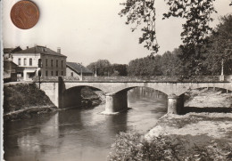 40 - Carte Postale Semi Moderne De  TARTAS   Le Pont Sur La Midouze - Tartas
