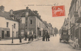 Z++ 23-(91) ESSONNE ( ESSONNES ) - BOULEVARD DE FONTAINEBLEAU - ANIMATION - COMMERCES - DUGUET CORDONNERIE - 2 SCANS - Essonnes