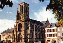 57  Phalsbourg  La Place D'armes Et L'église  N° 24 \MK3004 - Phalsbourg