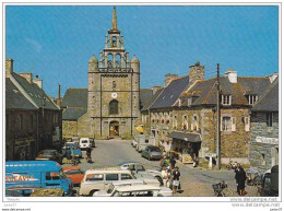 Pleubian, Place De L'eglise, Voitures NSU Rouge, Citroen, Renault, Peugeot, Animée - Pleubian