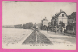 D76 - LA BOUILLE - LE QUAI - Personnes - Cyclistes  - La Bouille