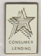 2 Pin's: Consumer Lending - Member Services - Banques