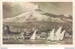 Ab276 Cartolina Catania  Citta' Panorama Ed Etna - Catania