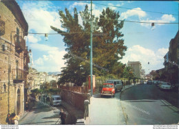 P671 Cartolina Nicosia Via G.b.li Volsi E Via Umberto Provincia Di Enna - Enna