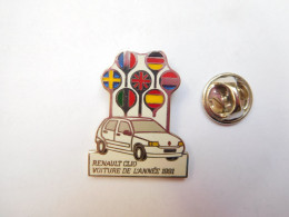 Beau Pin's En EGF ,  Auto Renault Clio , Voiture De L'année 1991 , Blanche , Signé SOFREC - Renault