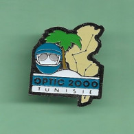 PIN'S  *** RALLYE TUNISIE - OPTIC 2000 *** WW06 (21-1) - Autorennen - F1