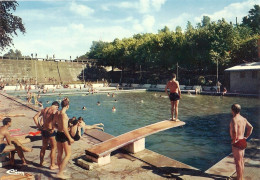 *CPM - 81 - MONTREDON-LABESSONNIE - La Piscine - Montredon Labessonie