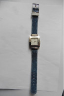 Montre Femme Réversible Steltman Métal Argenté Tissu Jean Bleu Et Cuir Blanc - Watches: Modern